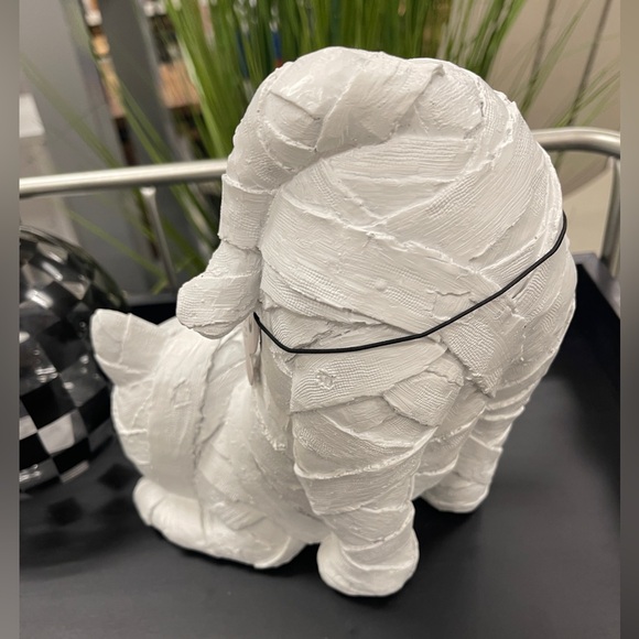 Halloween Black Cat πββ¬ Decor Mummy Cat with Tail in the Air Resin Figure NWT - Picture 4 of 5